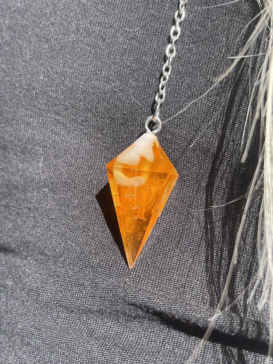 DiceHewston's tweet photo. New jewelry previews that will be in the shop October 25!! https://t.co/2OqWfq8Vlb
