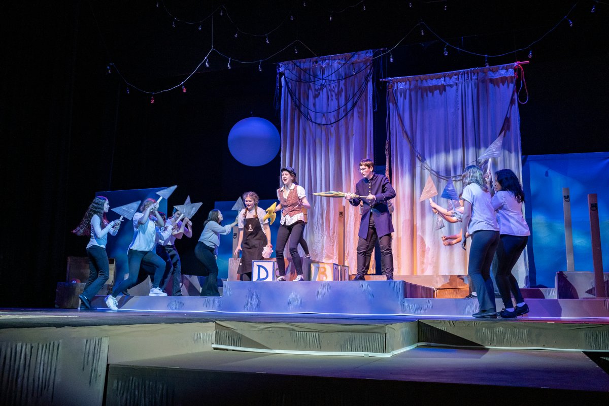 Dominican High School tweet media