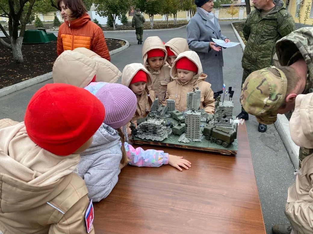 Children in a Russian kindergarten were presented with a scale model of the ruins of the Ukrainian city Bakhmut destroyed by the Russian army. If Russia isn't defeated and decolonised now, these kids will be raised to kill and die for Russian imperialist ambitions in the future.