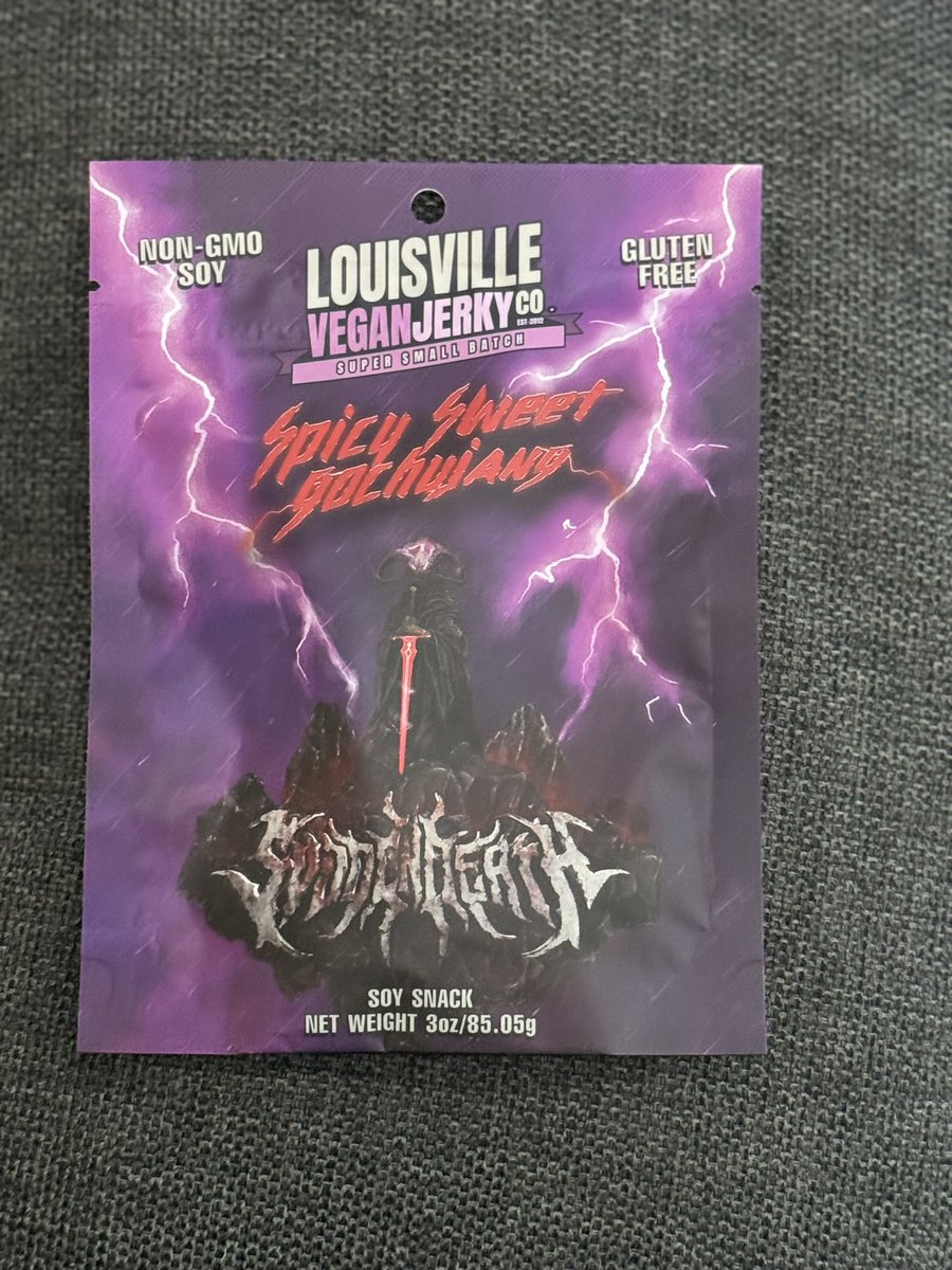 I COLLABBED W LOUISVILLE VEGAN JERKY ON A NEW JERKY FLAVOR AND ITS HONESTLY HELLA GOOD YALL 

i really don’t do merchandising like this but i got an opportunity to work with and promote something that aligns with some of my actual passions and beliefs; really happy how it turned