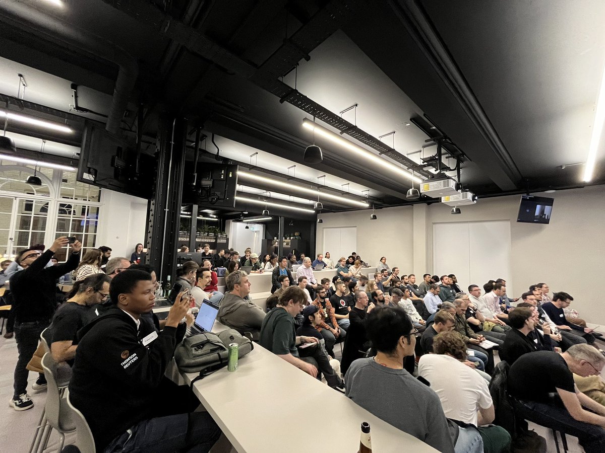 Brilliant turn out tonight for the London Python X Rust London collaboration event. 🐍🦀

Thanks to our speakers and everyone who came along. It makes all the work to put this kind of event on worthwhile!!

#LondonPython #Python #RustLondon #Rust