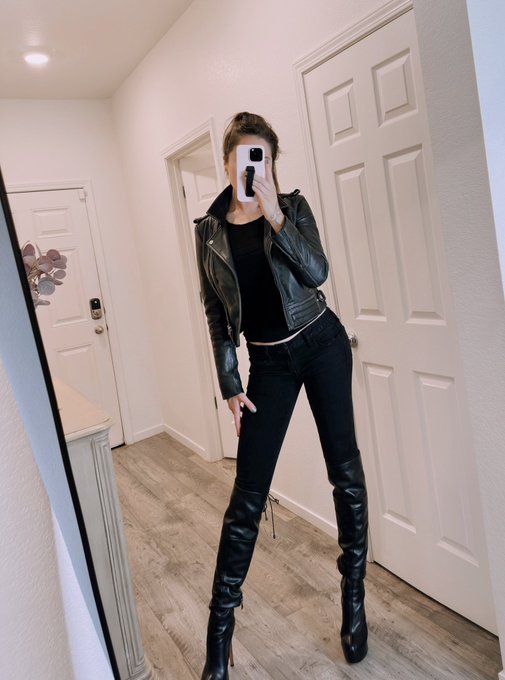 professional loser-abuser https://t.co/9DUYXLSkO3