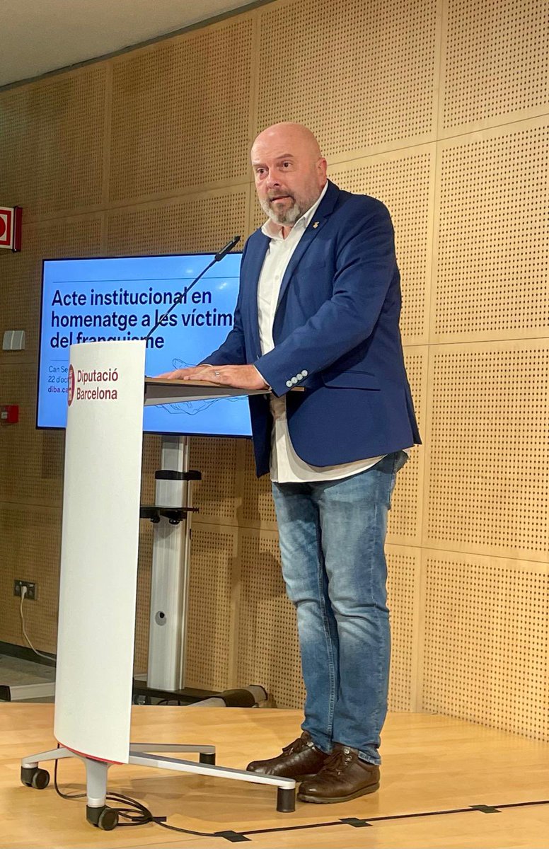 Esquerra Baix Llobregat i l'Hospitalet (@erc_baixllobreg) on Twitter photo L’alcalde republicà d’Olesa, <a href="/Jordiparent/">jordi Parent</a>, ha participat en l’acte de la <a href="/diba/">Diputació de Barcelona</a> per homenatjar les víctimes del franquisme
És imprescindible continuar fent exercicis de memòria democràtica com fem des d’Olesa de Montserrat per construir un futur de llibertats! ✊ L’alcalde republicà d’Olesa, <a href="/Jordiparent/">jordi Parent</a>, ha participat en l’acte de la <a href="/diba/">Diputació de Barcelona</a> per homenatjar les víctimes del franquisme
És imprescindible continuar fent exercicis de memòria democràtica com fem des d’Olesa de Montserrat per construir un futur de llibertats! ✊