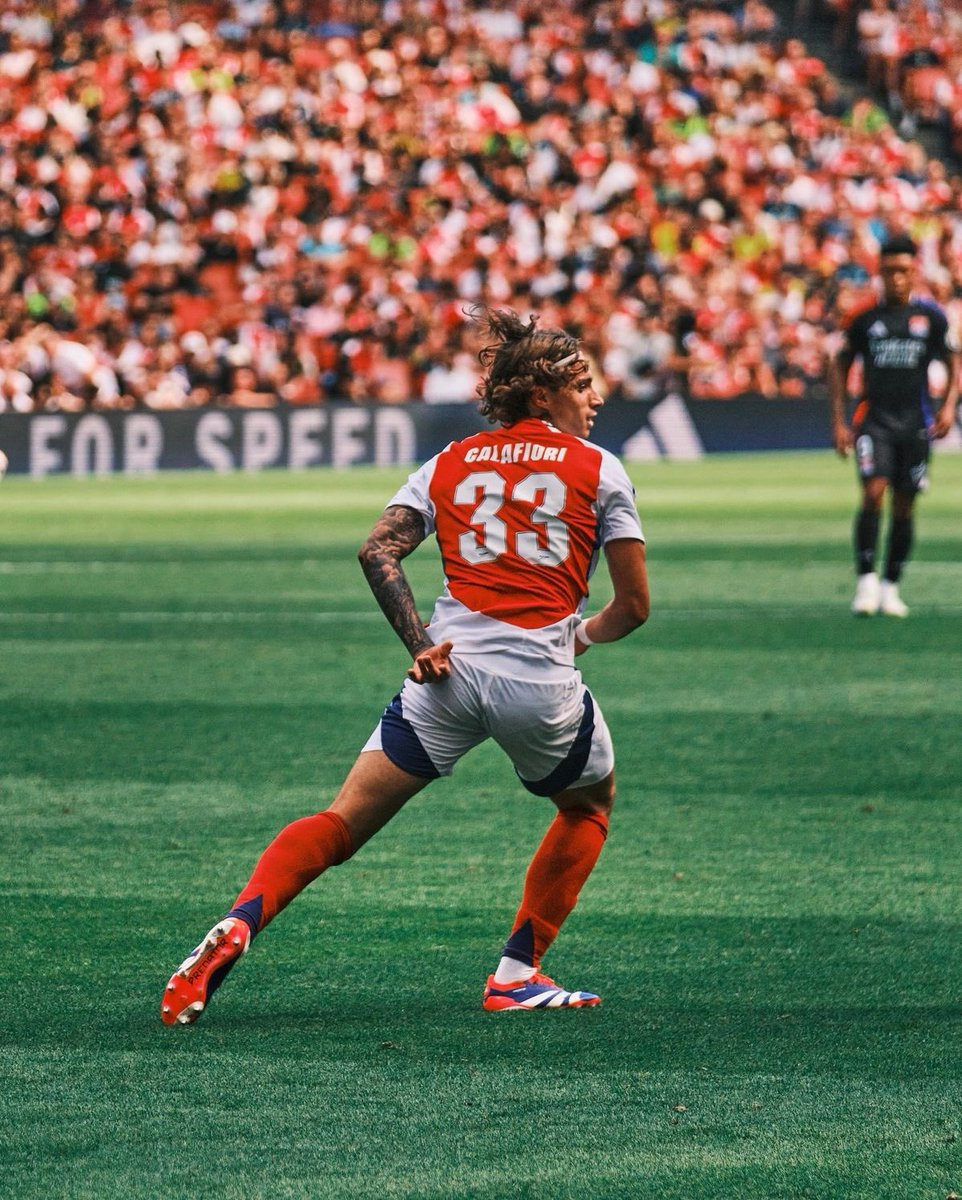 AFC_Feeds's tweet image. Calafiori brings out the best in Martinelli, he plays like a completely new player with him by is sides