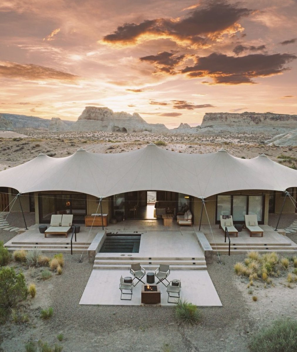 Amangiri, Utah

🛎️Amangiri, ABD'nin Utah eyaletinin Lake Powell bölgesinde bulunan yerli Amerikan temalı lüks bir tatil otelidir. Aman Resorts'un bir parçası olan otel, Marwan Al-Sayed, Rick Joy ve Wendell Burnett tarafından tasarlanmış ve 2009 yılında açılmıştır.

#HotelForex