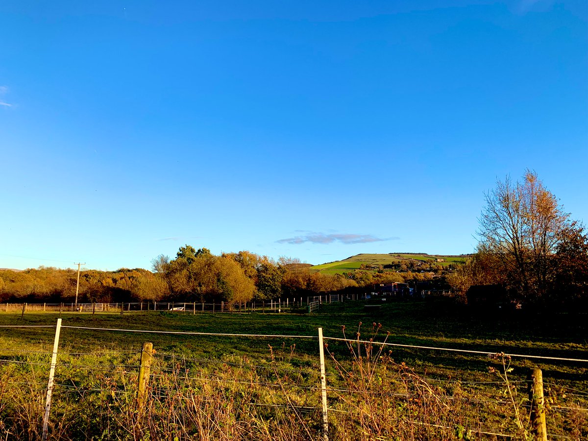 After a crazy day organising the reopening of Gamesley Community Centre, it was great to get out for a run in the last of the evening sunshine. #runtoclearmymind
<a href="/HelenThorny/">Helen Thornhill</a>