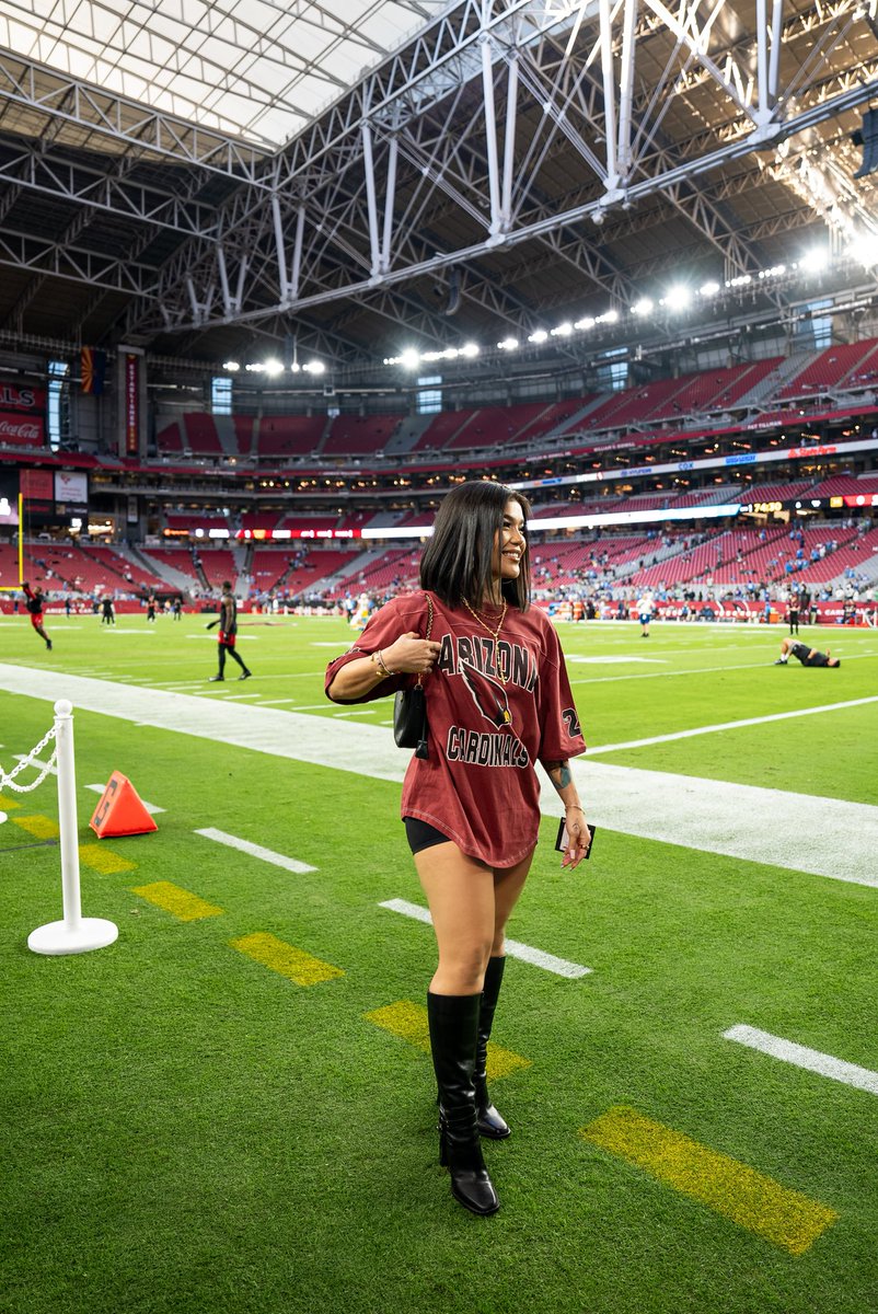 TracyCortezmma's tweet photo. La Phoenikera 🏜️♥️ #Birdgang  #GoryToGod https://t.co/0FzZzkeNDn