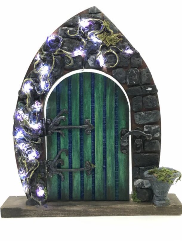 BoxedUpcreates's tweet image. If you fancy a fairy door and have a specific idea get in touch, here are some examples of custom orders #boxedup #CraftBizParty #etsy #giftideas