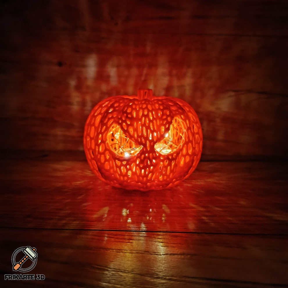 Frikarte3D's tweet image. Ditch the ordinary Halloween decor! Illuminate your home with our intricate Voronoi Pumpkin, a unique Jack Skellington-inspired 3D model. 🎃💡Check this innovative home accent: than.gs/m/1161267?affi… Let's make your Halloween glow! #SpookyDecor #3DPrinting @Thangs3D
