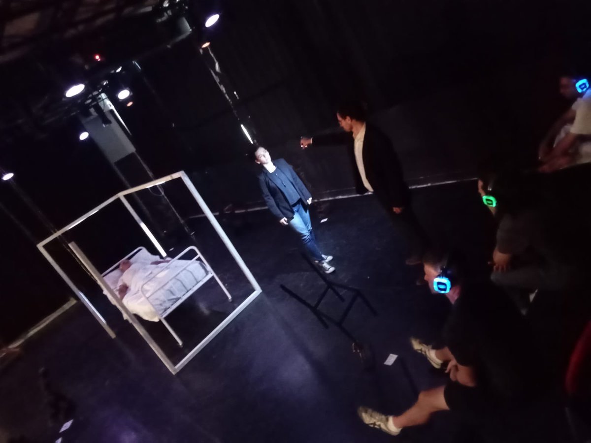 CrossingLines tweet media