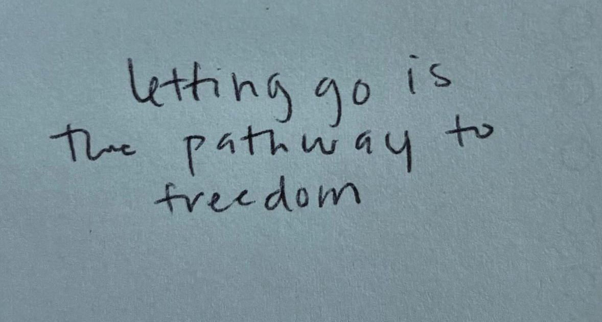 CYourownweather's tweet image. 🤍 
•
•
•
•
#CYOW🤍🌷
#createyourownweather 🪴☀️🌈