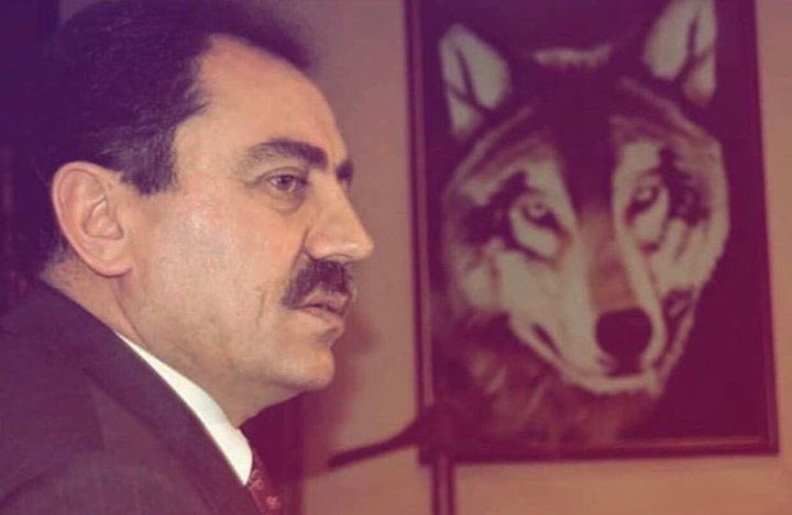 🔵 “Biz teröristlere konuşma hakkı verilmesin demiyoruz. Kafasına sıkın, ahirette hesap verirken konuşsun.”

- Muhsin Yazıcıoğlu