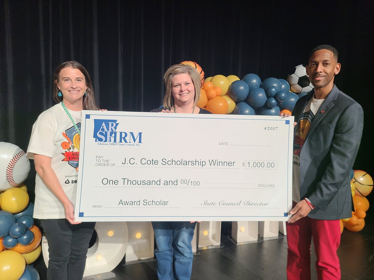 Congratulations to Lindsey Davis, recipient of this year's J.C. Cote Scholarship, which is awarded to an Arkansas college student who has demonstrated scholastic achievement and a commitment to a career in Human Resources.🎓  #ARSHRM24