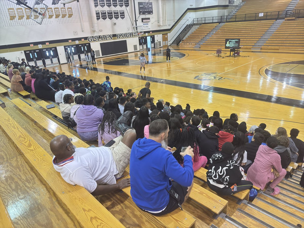 Arlington Middle School tweet media