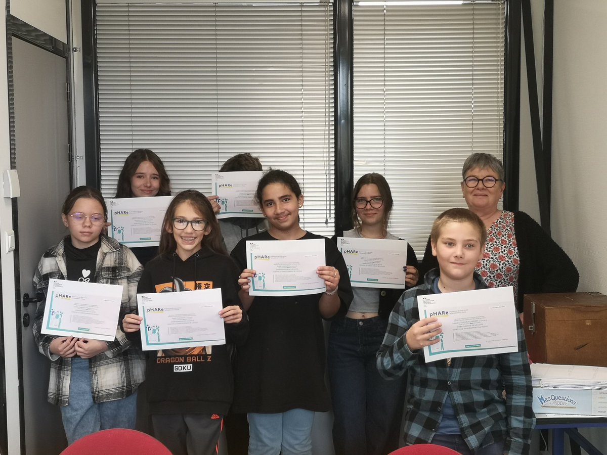 Nos ambassadeurs contre le harcèlement préparent la journée du 7 novembre : ils invitent tout le collège a porter du jaune et vert #nah