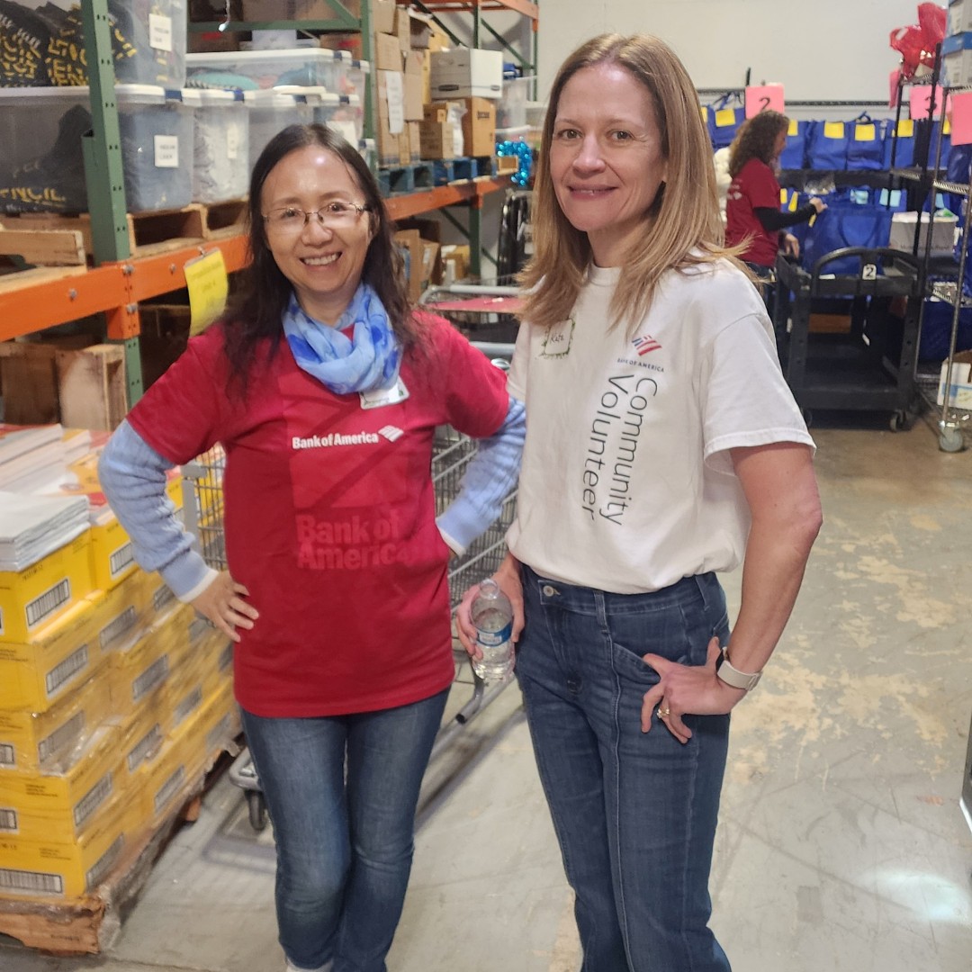 classrmcentral's tweet photo. Huge thanks to @BankofAmerica volunteers for helping pack supplies for students in need! ππ Your support means the world to us and the teachers we serve. Check out the highlights from the day! πΈ #PowerToDo #ClassroomCentral #CommunityImpact #Volunteers https://t.co/RXWOQANPLB