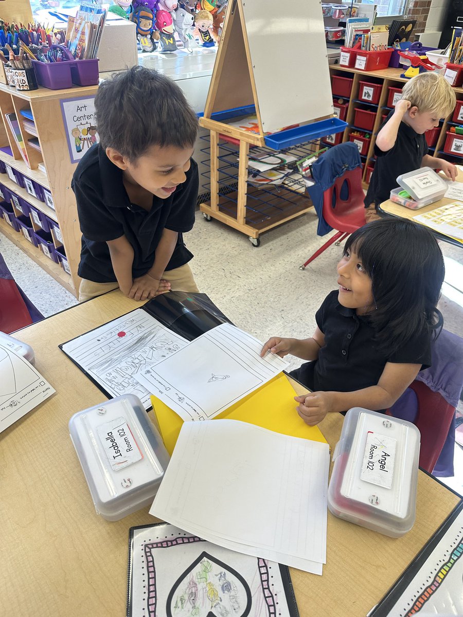 Arianna Minaidis tweet media