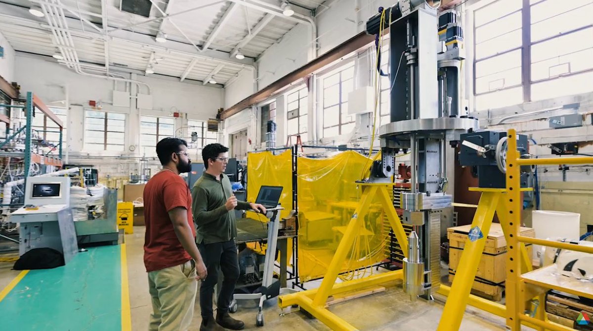 argonne's tweet image. Celebrate Nuclear Science Week with a look at the Gripper Test Assembly, a part of an overall in-vessel fuel handling machine that is designed to go inside liquid sodium fast-cooled reactors - bit.ly/3BRGgu5

#NuclearSciWeek