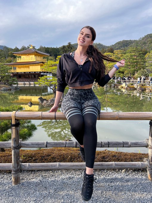 I was supposed to be in Japan today ?? https://t.co/6nYkMiWFdu