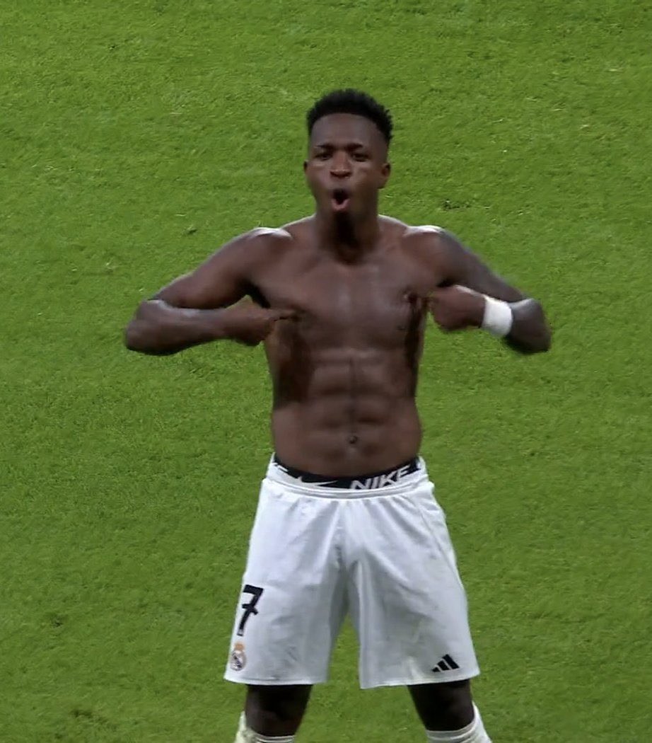 (fan) Danik tweet media