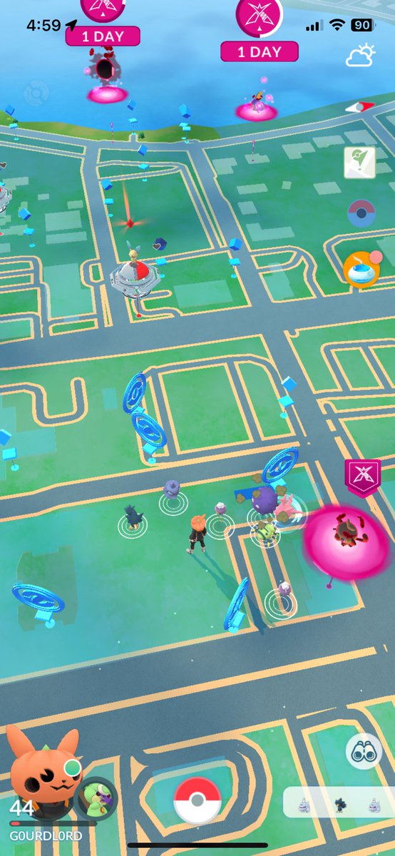 PumpkinCami's tweet photo. @NianticHelp put the Halloween map BACK 😭😭😭 https://t.co/NXAOUWi77F