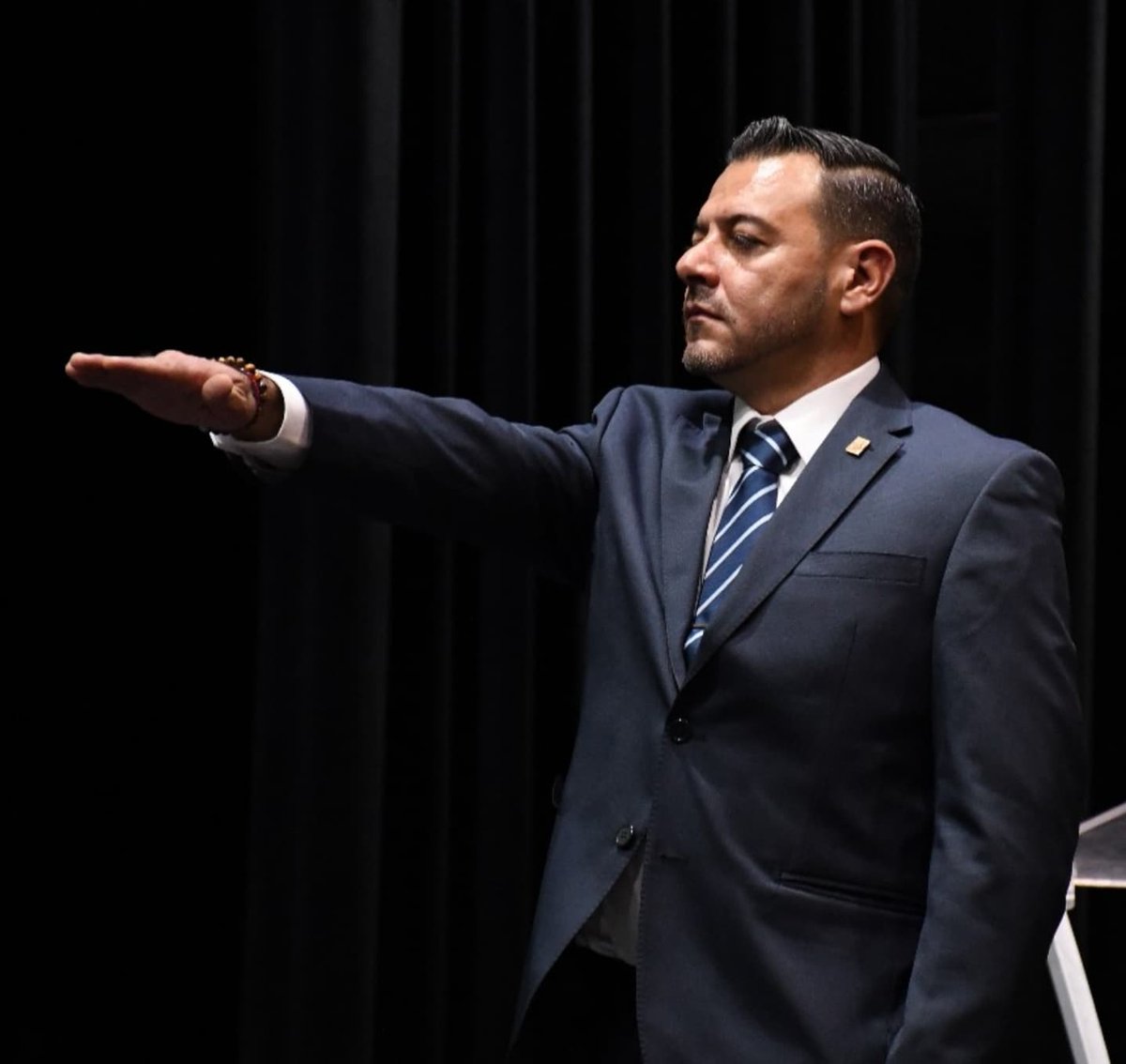 Hoy celebramos el gran reto que hemos alcanzado juntos. Docentes, trabajadores y estudiantes hicieron posible este momento. 💪

Asumimos con orgullo la responsabilidad de dirigir la #FECA🏛️, y sabemos que, unidos, podemos lograrlo todo. 

¡Gracias por su confianza y apoyo!🙌