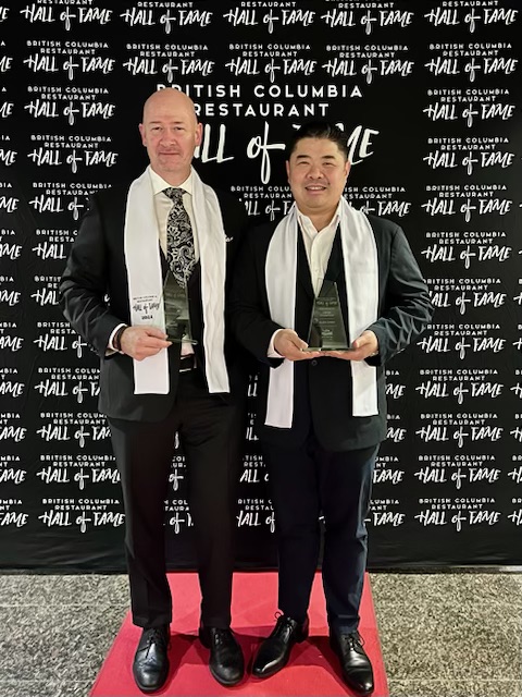 LynnHendersonPR's tweet photo. #NEWS: @WildBlueDining partners Neil Henderson and Chef Alex Chen were inducted into the BC Restaurant Hall of Fame last night. https://t.co/ogHalYMEqy #Whistler #ExploreBC https://t.co/1foHglTw0m