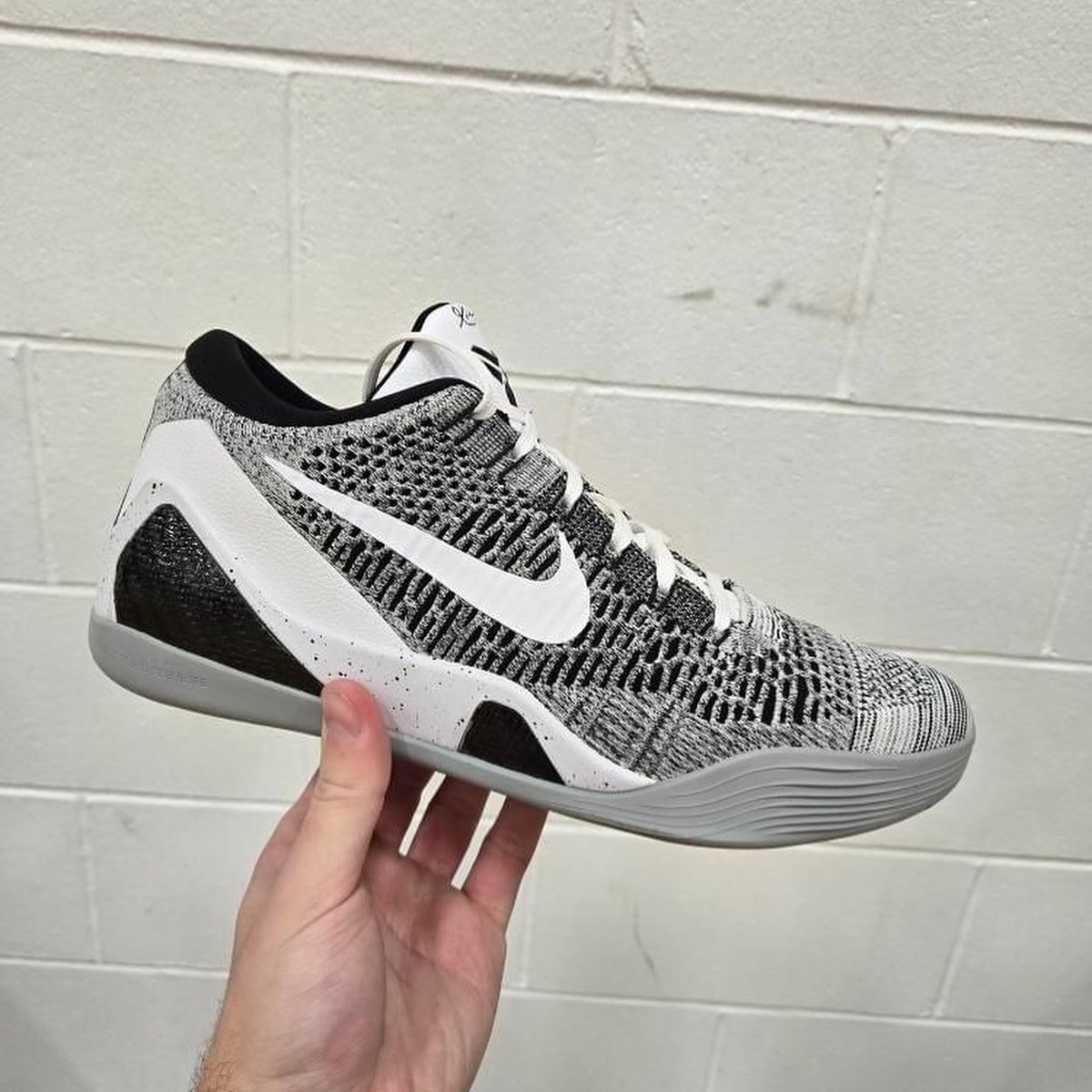 KicksFinder's tweet photo. FIRST LOOK: Nike Kobe 9 Elite Low Protro "Beethoven" 2025 🎹🐍
April 2025 

📸 IG: mambakixx; solekobe https://t.co/jC5IviV9ZW