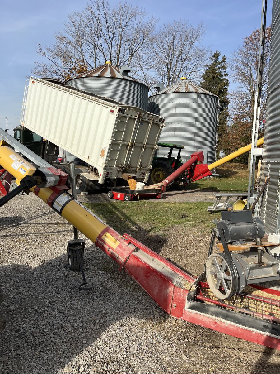 JimmySeedman's tweet photo. Let the games begin! Soys going out, corn coming in. https://t.co/Yd7MI1oJ80