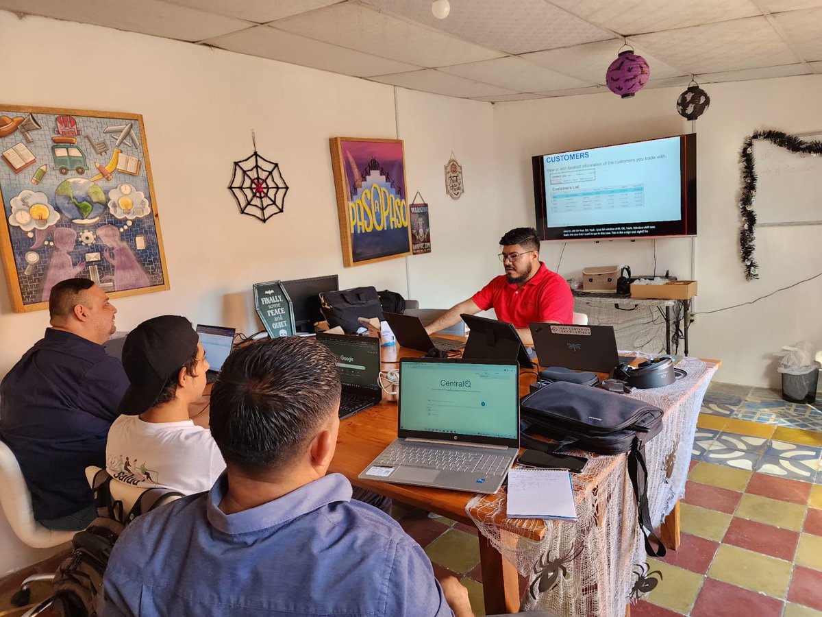 A new round of Business Central training is starting at the ERP Center of Excellence Career Center in Berlin, El Salvador! 🇸🇻

Three new Salvadoran students being taught by two Salvadoran Business Central consultants! 🚀

#MSDyn365BC