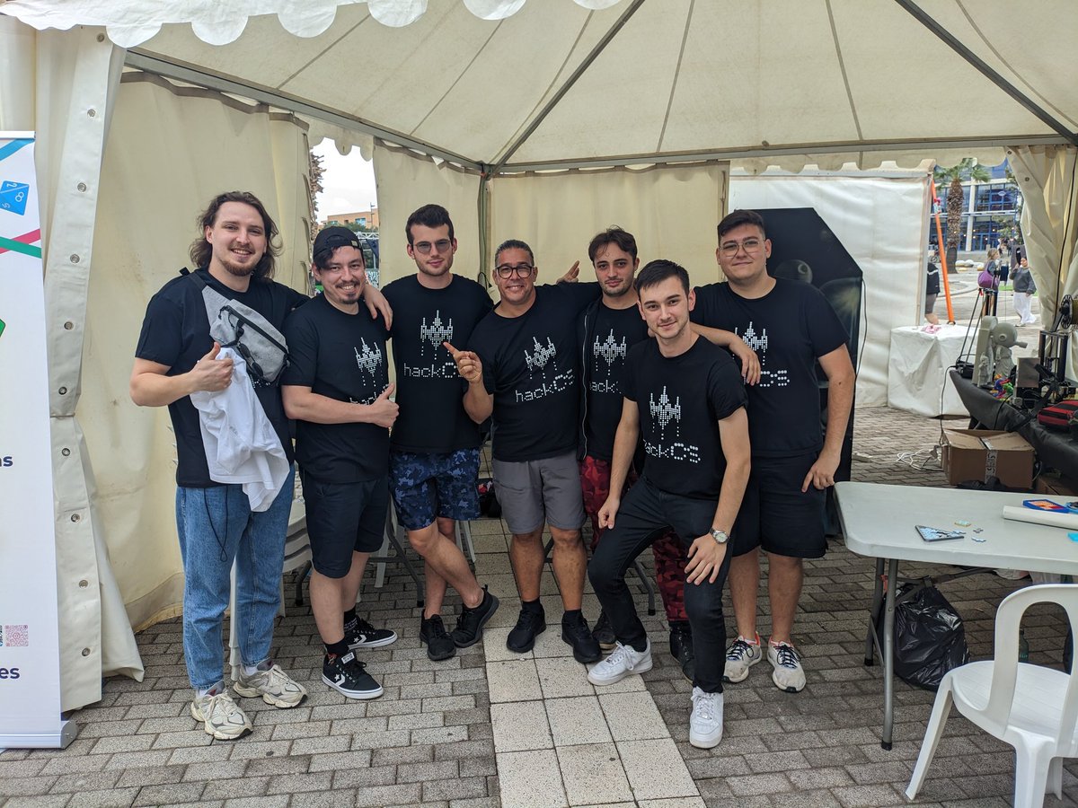 hackCS (@hackcs) on Twitter photo Día ajetreado con la #SemanadeBienvenida de la <a href="/UJIuniversitat/">Universitat Jaume I</a>, un microcurso de <a href="/AutoCAD/">Autodesk AutoCAD</a>, y una visita inesperada de nuestros vecinos y nuevos amigos ucranianos del Hacklab Kyiv.
¡Nada mal para ser martes ehh😝! Día ajetreado con la #SemanadeBienvenida de la <a href="/UJIuniversitat/">Universitat Jaume I</a>, un microcurso de <a href="/AutoCAD/">Autodesk AutoCAD</a>, y una visita inesperada de nuestros vecinos y nuevos amigos ucranianos del Hacklab Kyiv.
¡Nada mal para ser martes ehh😝!