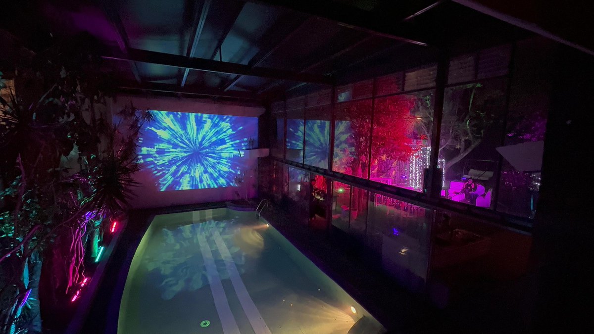 Inicia la preventa del evento de noviembre 💦🍍🔥
Pool party 👙
Insurgentes sur CDMX 
Toda la info únicamente en instagram, no respondemos mensajes en esta red social 
📷 danapaogon / erik.a.schubert