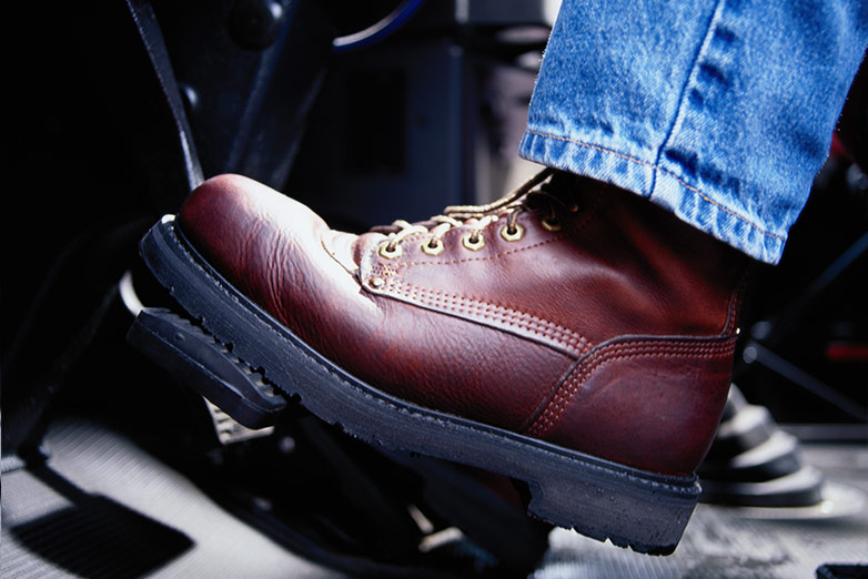 velascodowney's tweet image. New drivers: Practice smooth braking and acceleration to prolong the life of your vehicle and improve fuel efficiency!
📞 +1 562-381-2723 / +1 562-923-8283 / +1 562-334-8536
📍 12150 Paramount Blvd Downey, CA 90242
#NewDriverTips #SmoothDriving #velascoautocaredowney