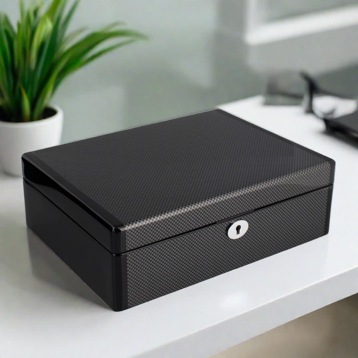 aevitas_uk's tweet image. Boost your watch collection with our top-selling 8 Watch Boxes! Pick from Cognac Brown Genuine Leather, Carbon Fibre Finish, or Green Leather Finish. Premium storage solutions offering style &amp;amp; functionality for your timepieces. #AevitasUK #WatchBoxes aevitas-uk.co.uk