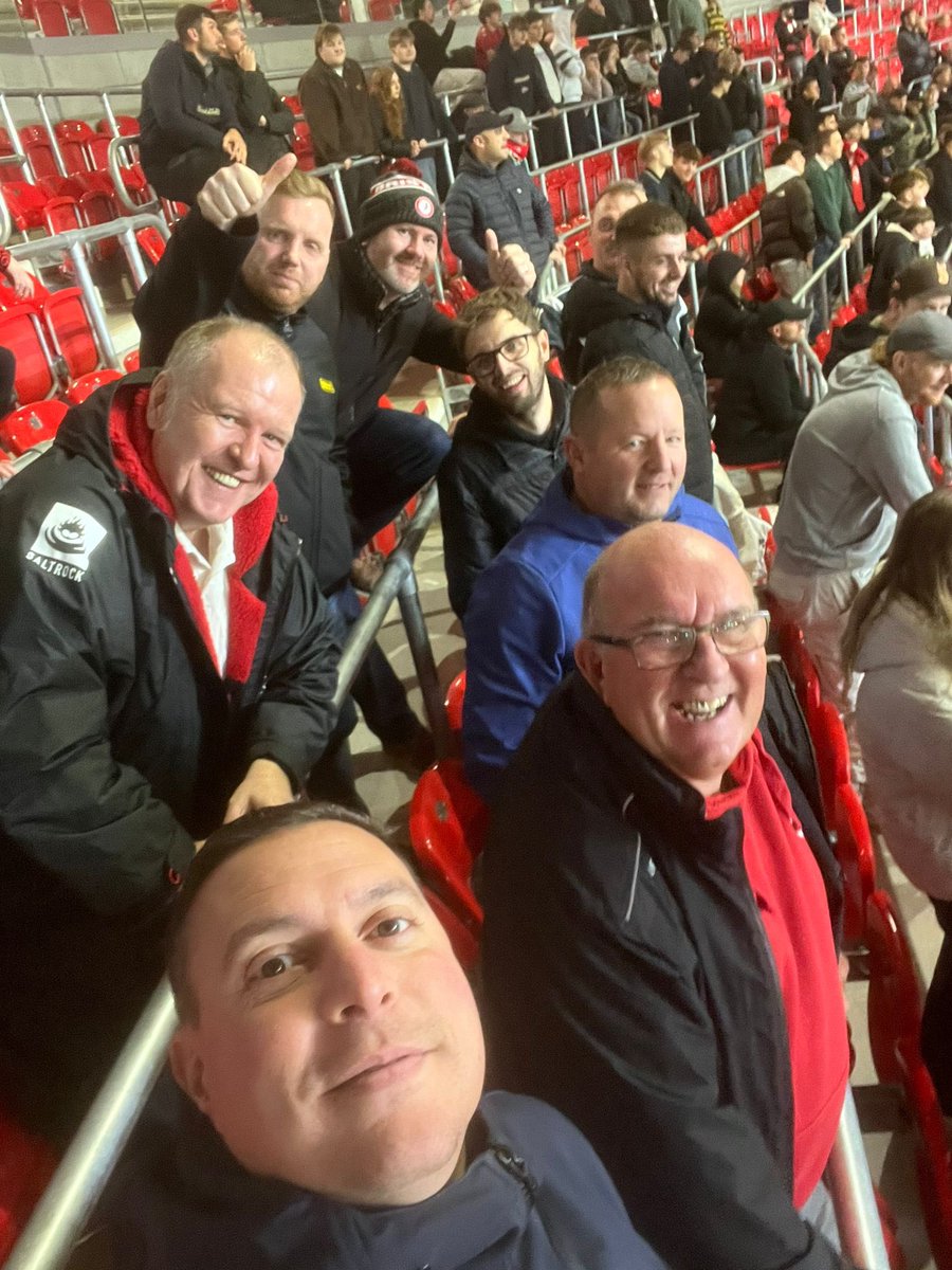 3 Peaps In A PodCast (@3piapc) on Twitter photo And now for the journey home, M6 junction South closed so 18 mile detour… lovely stuff… great to share the point the <a href="/AG_Gouldie_123/">Adam Gould</a> crew 🥂 And now for the journey home, M6 junction South closed so 18 mile detour… lovely stuff… great to share the point the <a href="/AG_Gouldie_123/">Adam Gould</a> crew 🥂