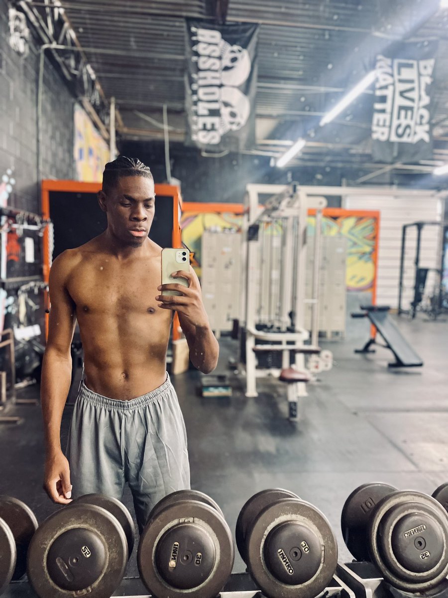 It’s officially 8 weeks of fitness training; making it the most consistent that I’ve ever been.  I’m only just getting started. #dothework #gym #fitness #vegan #athlete #prowrestling