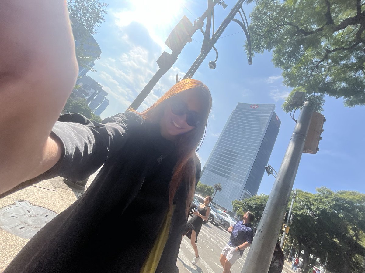 Cyber_Nicomx's tweet photo. No se cayó el  #angeldelaindependecia  
Solo caí yo por haber nacido este día 🖤😎😂 

#secayoelangel #mexico #Noticias  #AngelDeLaIndependencia https://t.co/VYqBKGjOCX