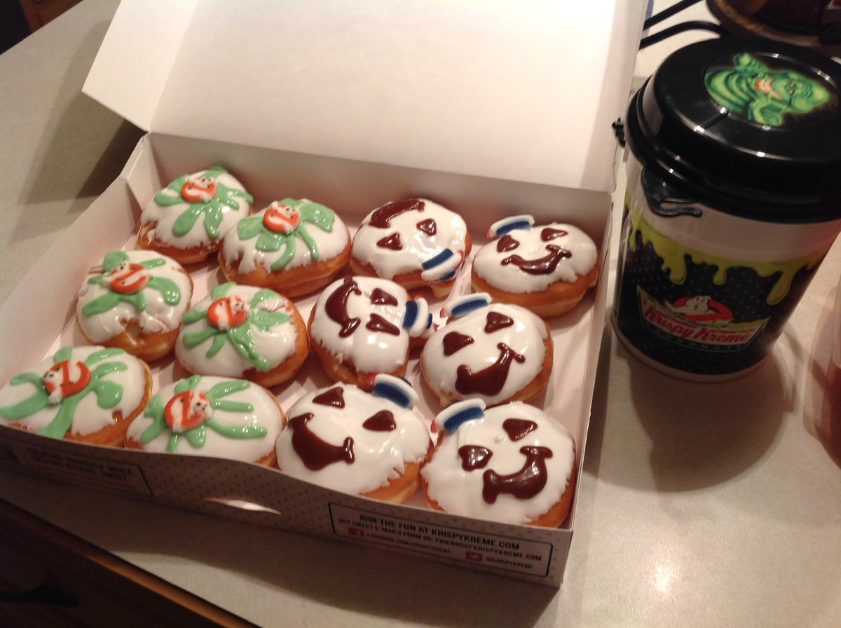 ScubaFAUS's tweet photo. One of the very first gifts my wife ever got me was the Ghostbusters Krispy Kreme doughnuts. Today, she surprised me with the new batch. Love you Diana. :) https://t.co/vNCZRg5jZQ