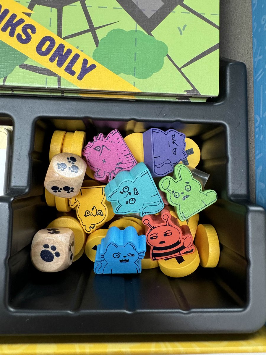 Cranky Critters 💢 tweet media