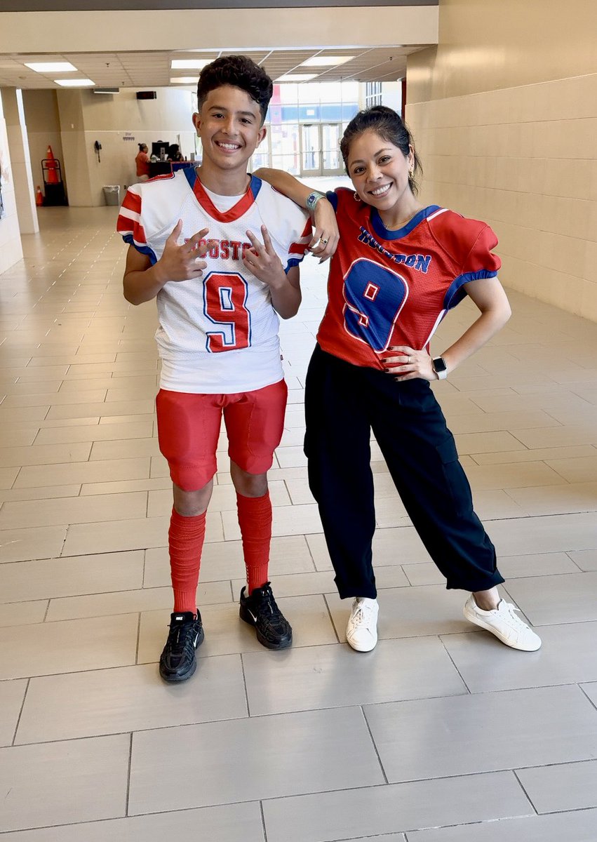 Honored to wear my former 6th grader’s jersey to his 8th grade championship football game and cheer on the @SamHoustonMS Texans! ❤️💙 #MiddleSchoolPride #SamSide