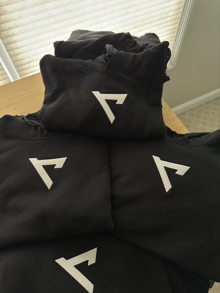 Real Sports (@realapp_) on Twitter photo 🚨Real hoodie giveaway 🚨
For the start of the NBA season, we are giving away 3 embroidered Real hoodies!
To enter:
• Follow us <a href="/realapp_/">Real Sports</a>
• Engage with this post (like, repost)
• Reply with your Real username
Picking 3 winners in 48 hours! 🚨Real hoodie giveaway 🚨
For the start of the NBA season, we are giving away 3 embroidered Real hoodies!
To enter:
• Follow us <a href="/realapp_/">Real Sports</a>
• Engage with this post (like, repost)
• Reply with your Real username
Picking 3 winners in 48 hours!