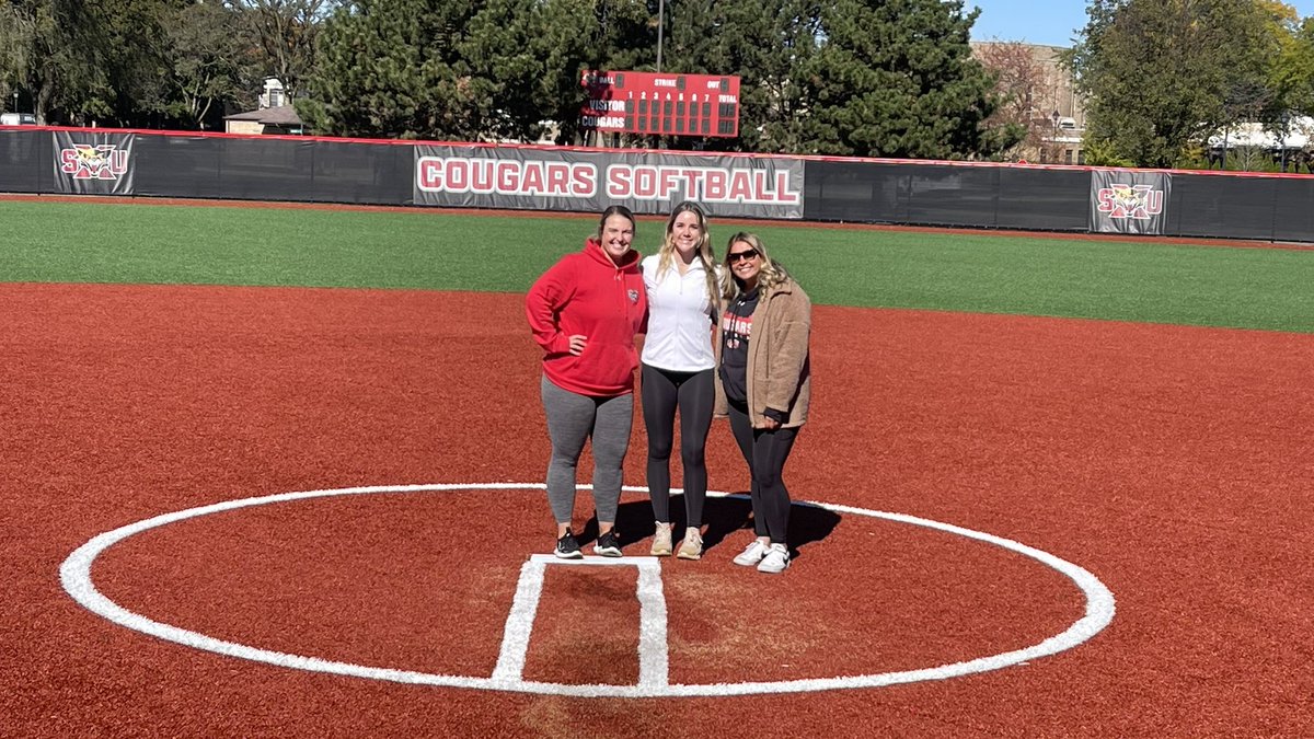 GerdesGrabowy's tweet photo. Thank you coach Erin and coach Tori @SXUsoftball for the invite and offer.  Loved the campus, facilities and hanging out with the ball players.  It was amazing. Wishing you all the best this season- Go Cougars! A huge thank you @CoachMorganG for being so supportive! @SXUsoftball https://t.co/0rbh08va0z