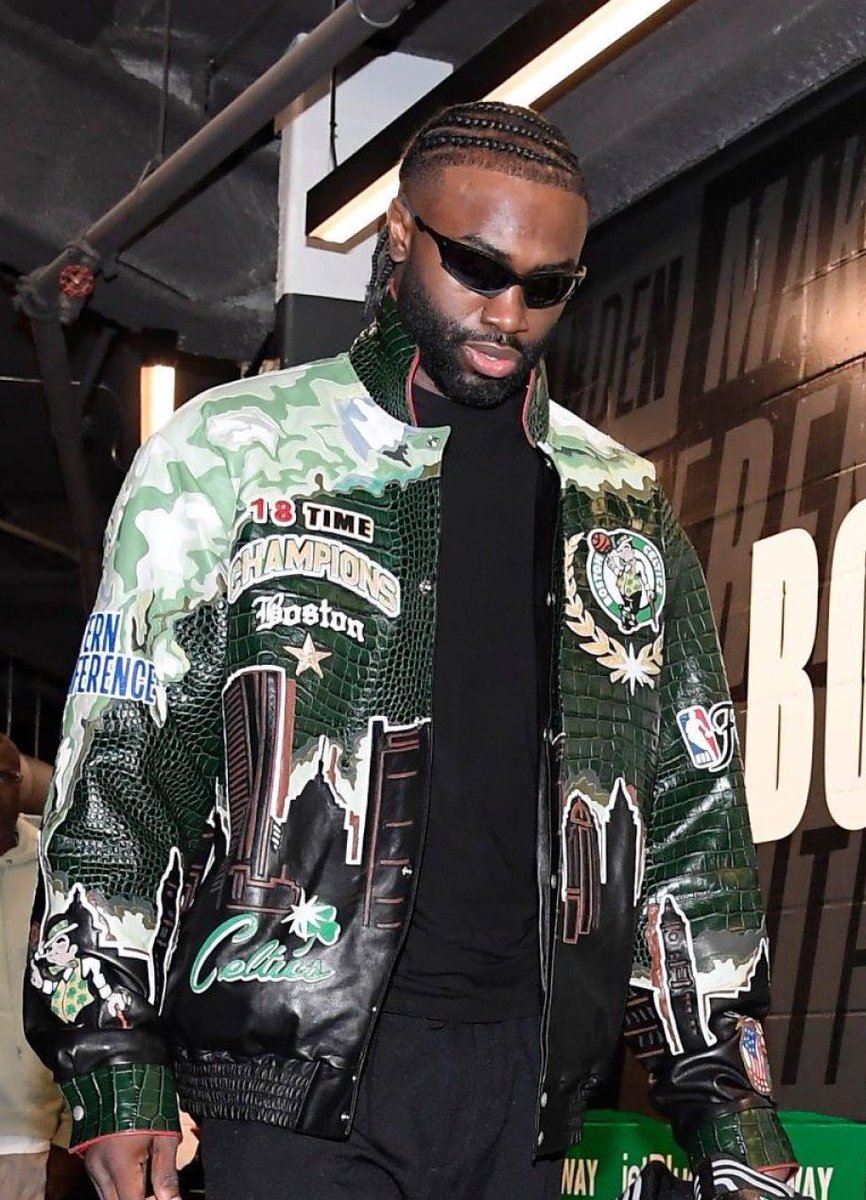 CelticsMuse's tweet photo. Jaylen Brown's jacket ahead of tonight's season opener 😮‍💨🔥 https://t.co/gzAKn0i0p6