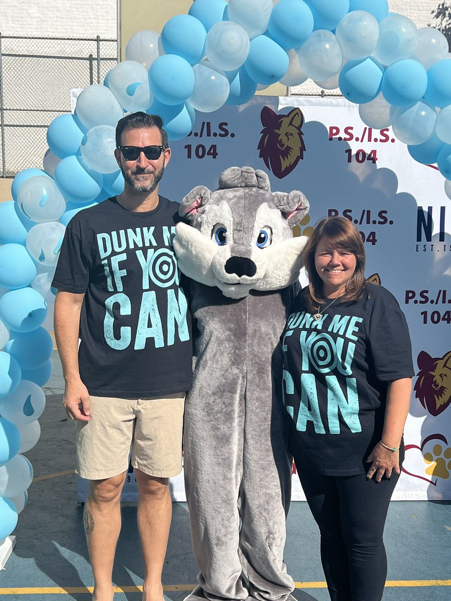 20_doe's tweet photo. What an amazing time at the 20K104 Read-A-Thon Celebration! By meeting/exceeding their goal, students got to dunk Superintendent @pretto_david and Principal Gordon!!! @NYCSchools @DOEChancellor @Russ_Lieberman @ruxdanika @necs @DanWeisbergNYC @CSABKLYN @FollowCSA @UFT https://t.co/DibHYbEaUr