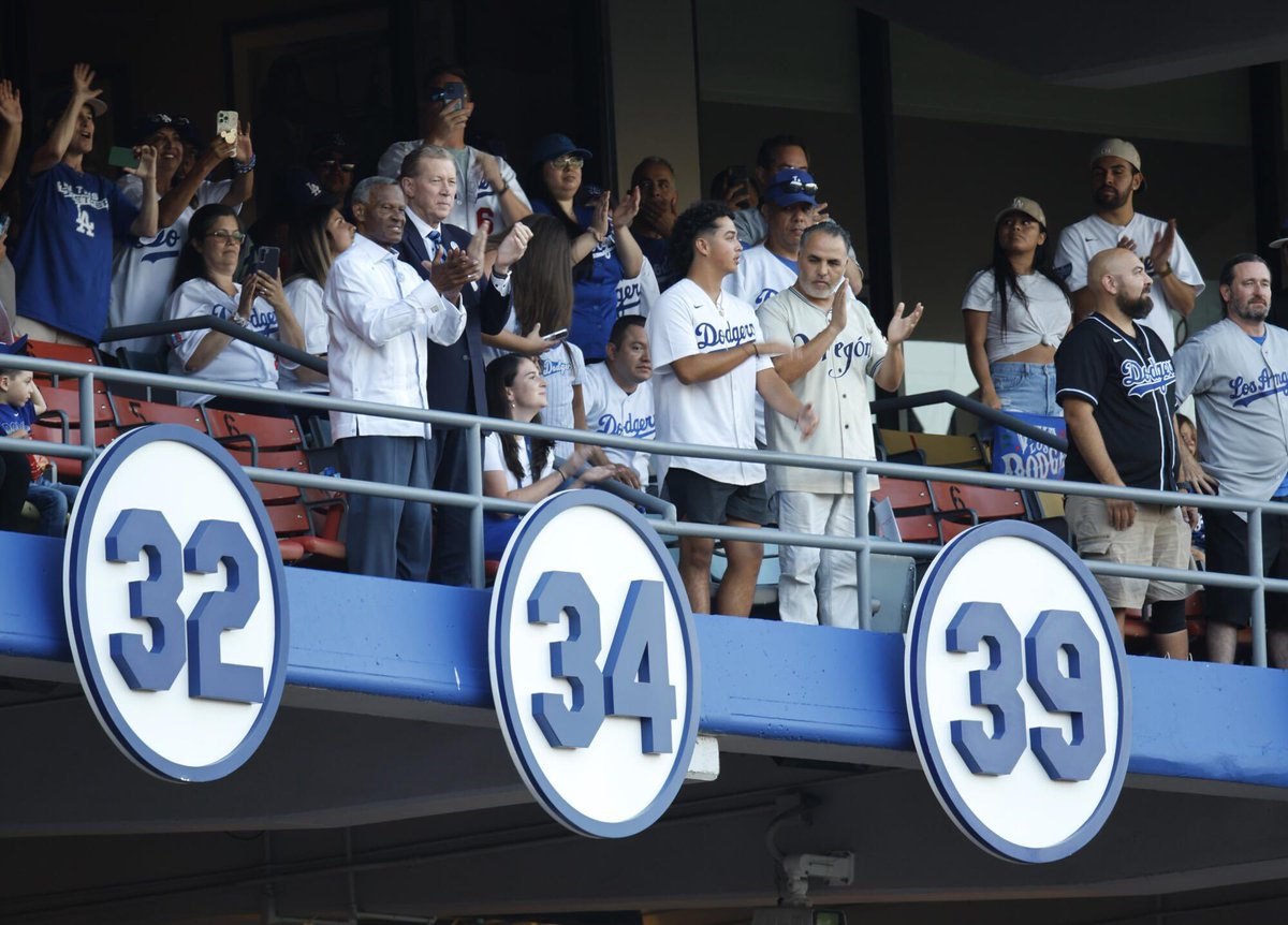 BlakeHHarris's tweet photo. I'm so glad the Dodgers did the right thing last year by honoring Fernando Valenzuela and retiring his No. 34 while he was still here https://t.co/xKzivkmWOT