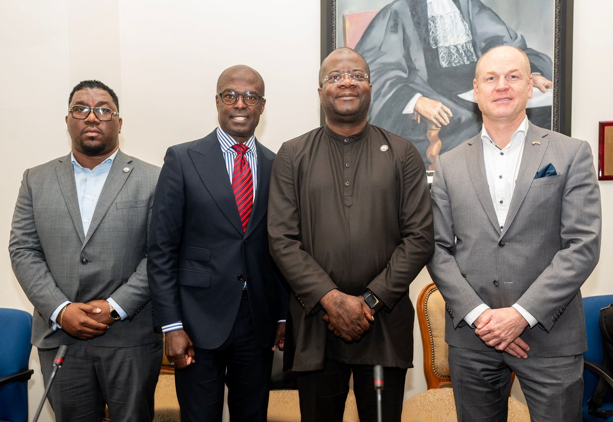 Lors de ma rencontre avec les représentants de plus de 15 pays de l’OEA, j'ai réitéré l'urgence de soutenir Haïti face à l'insécurité. Leur engagement à nos côtés va renforcer notre capacité à agir. Nous pouvons et nous devons relever le défi de l’insécurité.