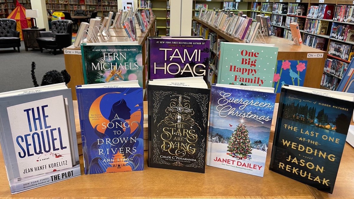 LulingPbLibrary's tweet image. Some new large print and some great classic kids' books - available now for check out! #newlibrarybooks #adayinthelifeofalibrarian #supportyourlocallibrary #readingislife #lulingtexas #lulingpubliclibrary