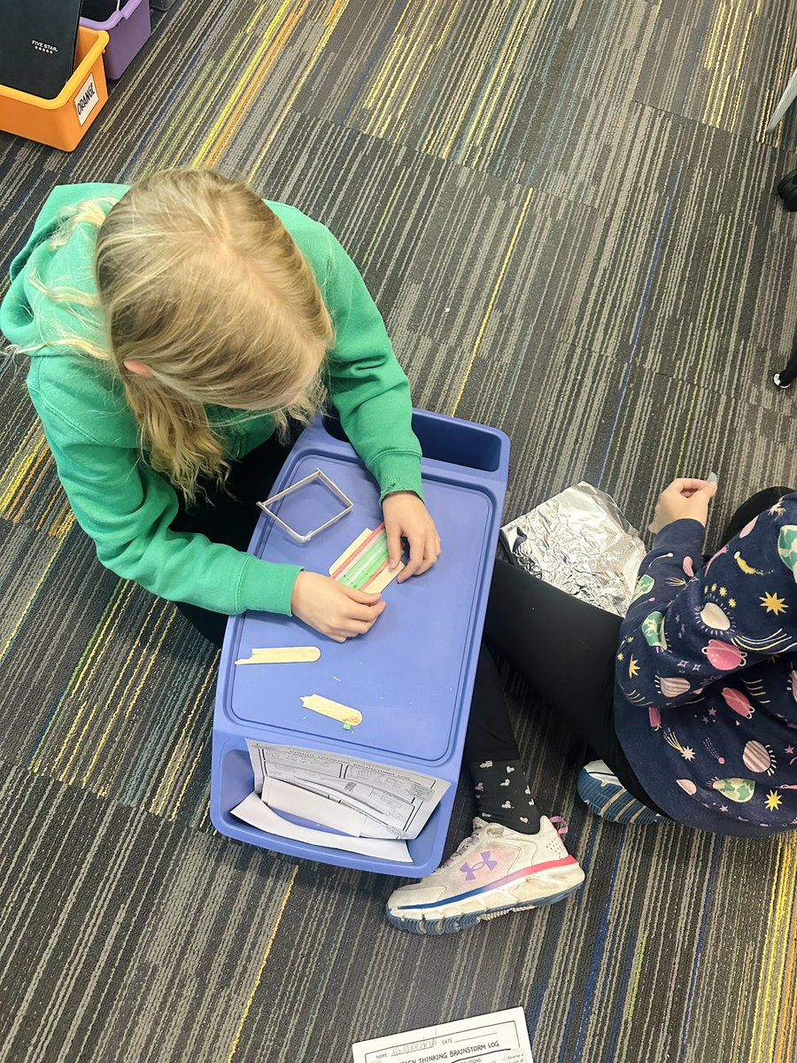 Ms.Vainisi tweet media