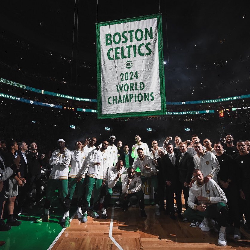 RTNBA's tweet photo. Celtics raise banner number 18 at TD Garden ☘️☘️ https://t.co/6xe5atfCKq