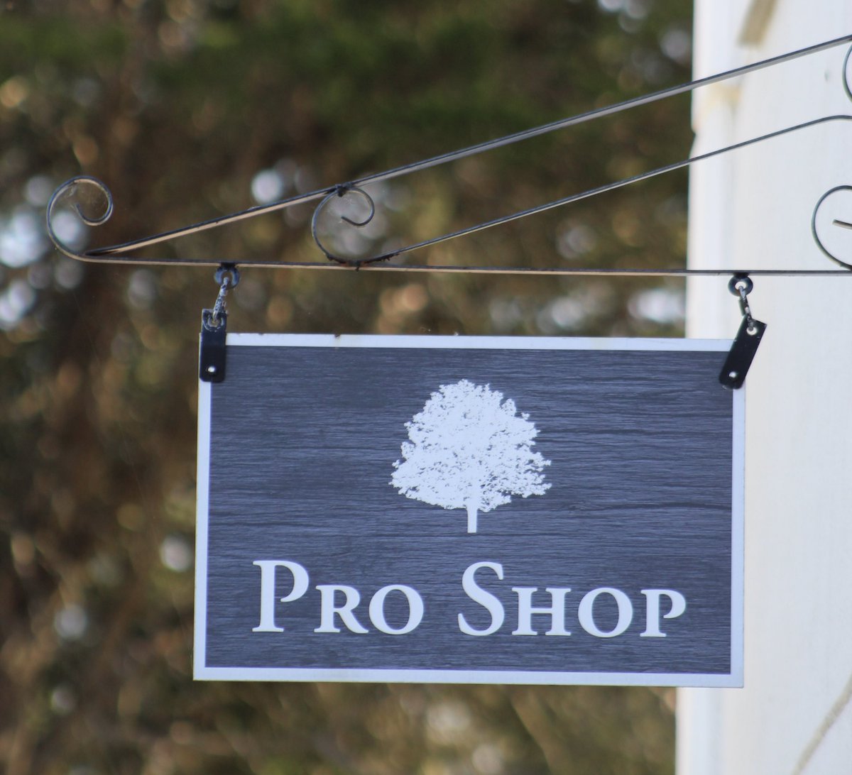 Defending Mid-Amateur Champion Mark Mumford sets the pace round one at Wiltwyck after shooting an opening round 3-under 69. 

Day 1 Recap: bit.ly/40dWlnU